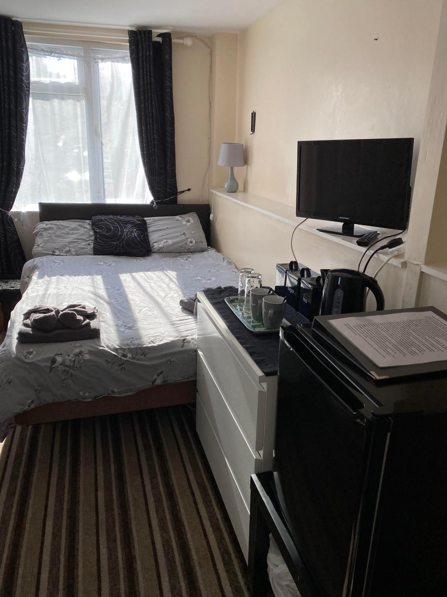 Parasol Weston Guest House Δωμάτιο φωτογραφία