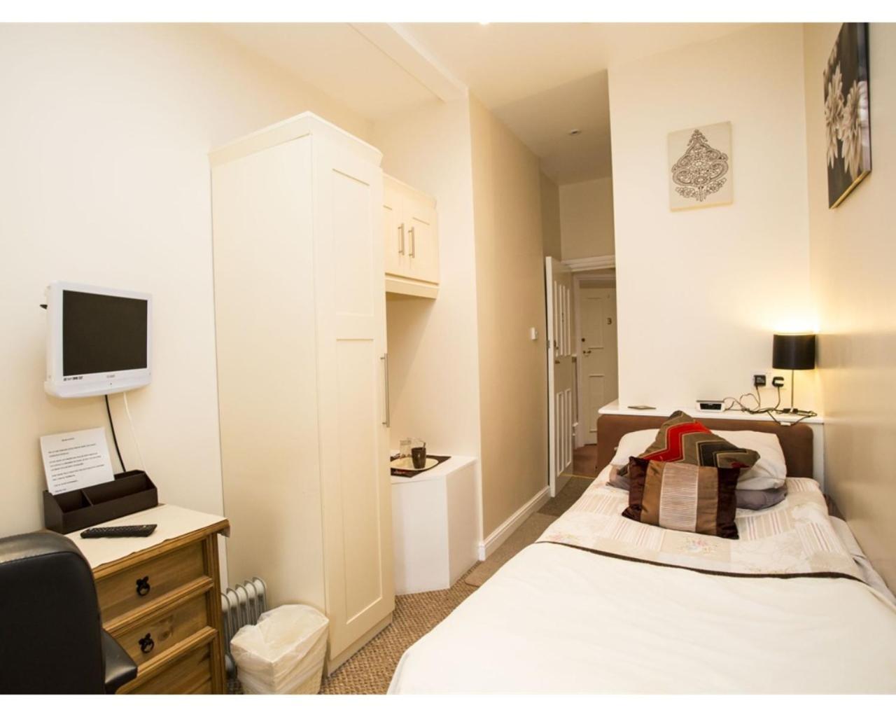 Parasol Weston Guest House Δωμάτιο φωτογραφία