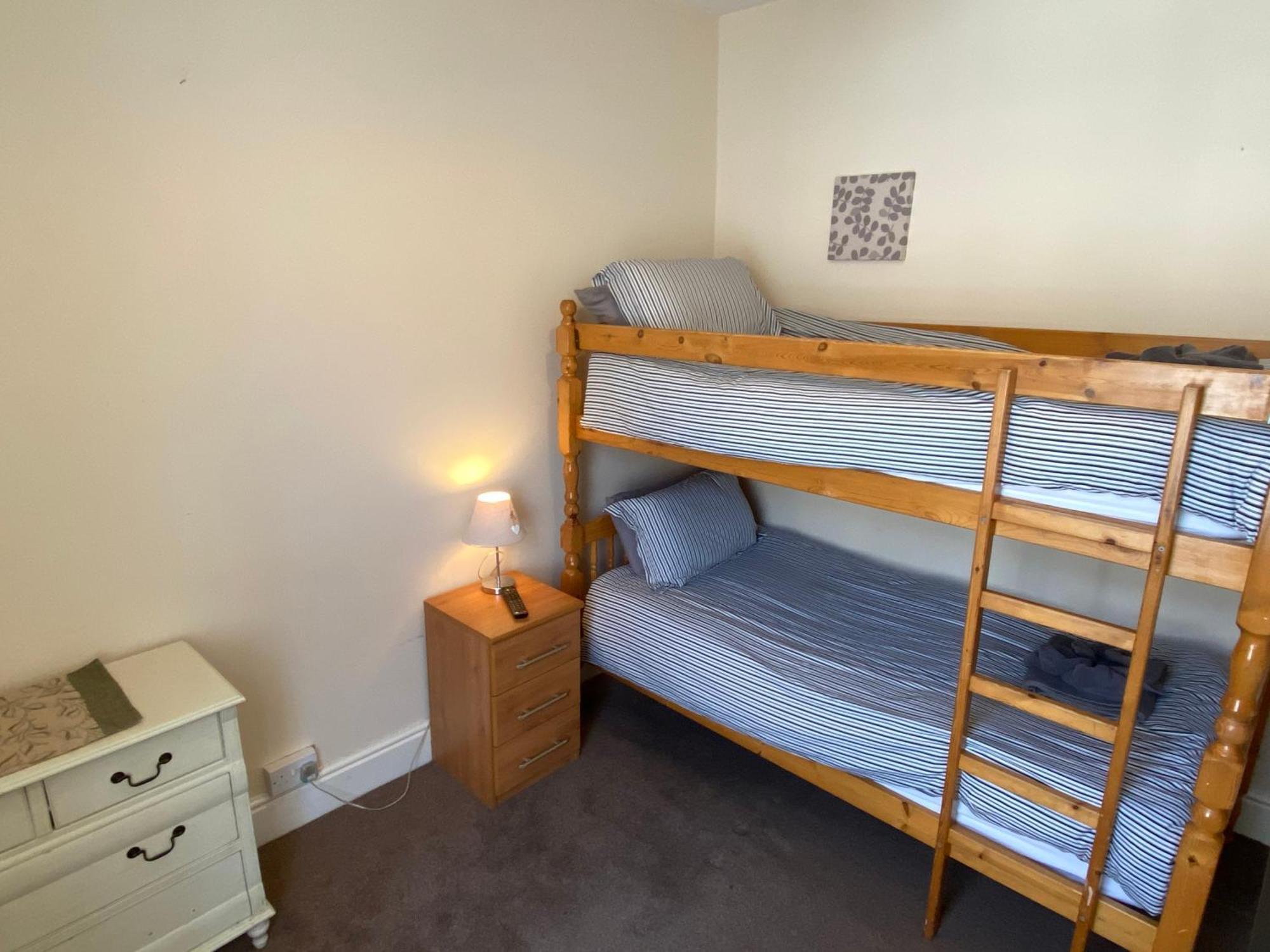 Parasol Weston Guest House Δωμάτιο φωτογραφία