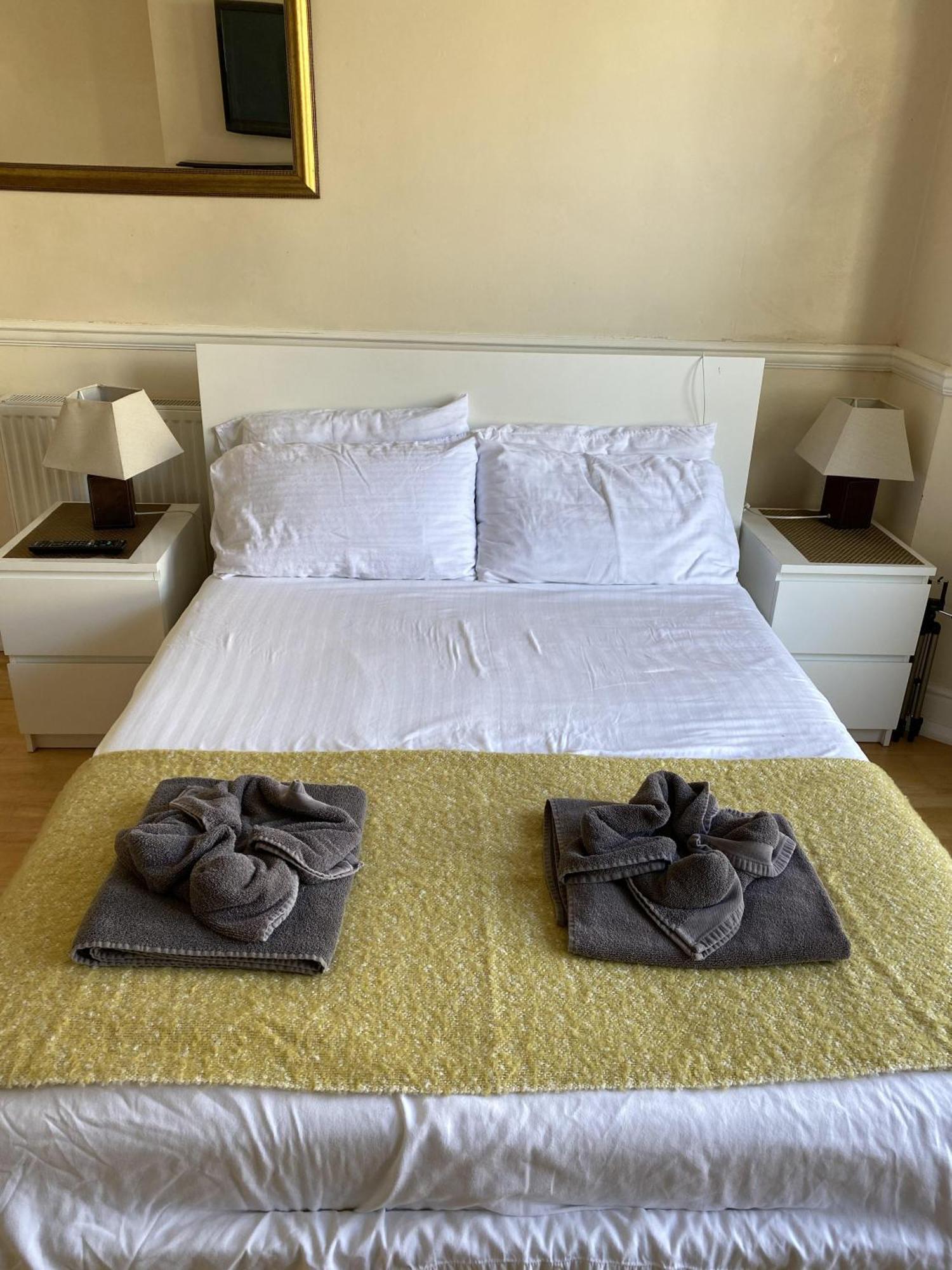 Parasol Weston Guest House Δωμάτιο φωτογραφία